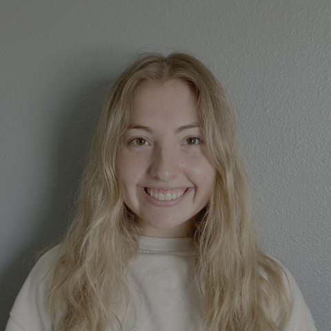 Portrait of the lab member, Maezie Flynn