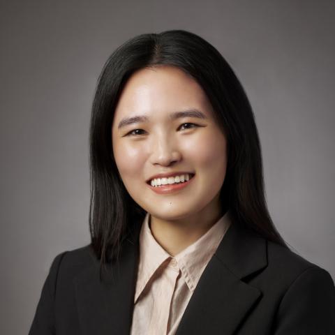 Portrait of the lab member, Hanna Yu